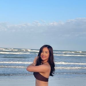 Meet your Posher, Jade